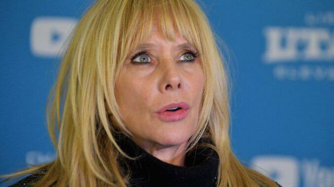 Rosanna Arquette declares that fossil fuels will destroy mankind