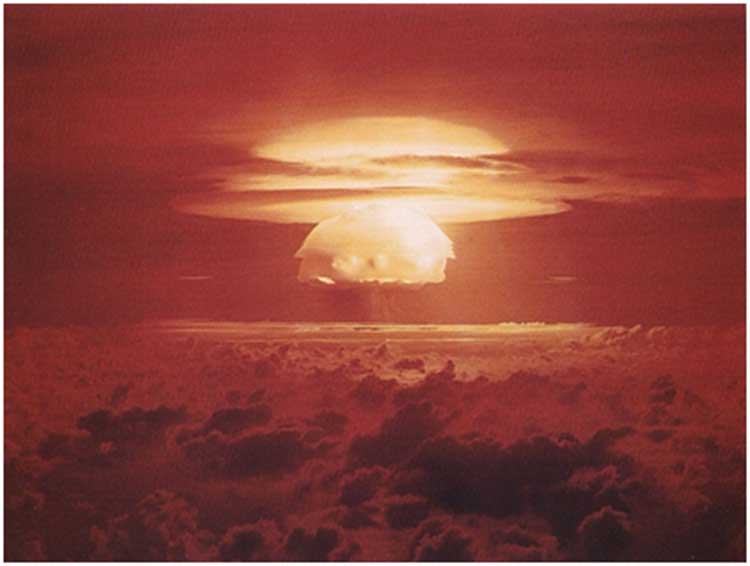 Castle Bravo hydrogen bomb test nucelar test nuclear war