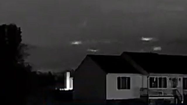 UFO NEWS ~ Strange moving lights in the sky plus MORE Strange%2Blights%2Bsky%2Bphenomena