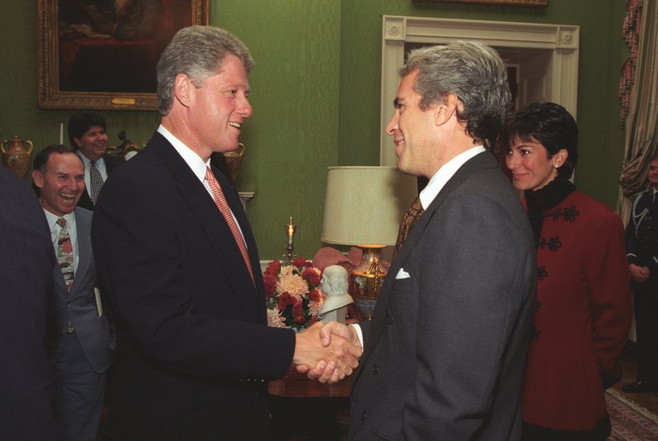 never before seen photos show bill clinton greeting sex offender jeffrey epstein in white house