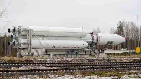 A Russian Spacecraft Is Stranded in Low Earth Orbit Angara-A5-Russian-Heavy-lift-rocket-Everyday-Astronaut