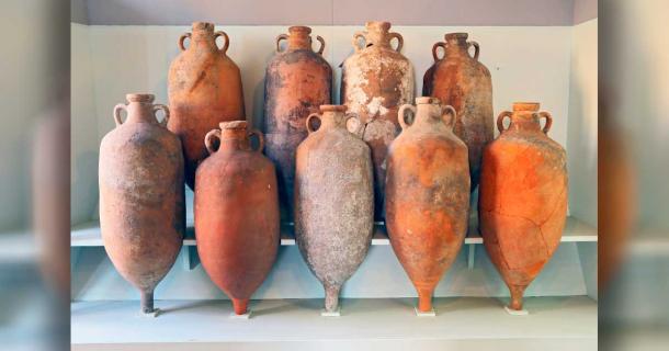 A new multidisciplinary study has looked at Roman winemaking from the ground up through the analysis of residues found at the bottom three Roman wine amphorae. A group of amphorae recovered from the sea off the coast of Tuscany, Italy. Source: Salvatore / Adobe Stock