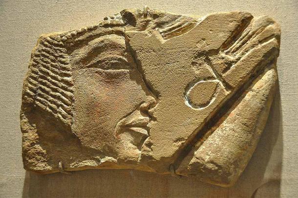 A stone relief fragment in the Brooklyn Museum that could only be of Nefertiti, and now DNA testing will tell us if Nefertiti's mummy has finally been found. Source: Brooklyn Museum / CC BY 2.5