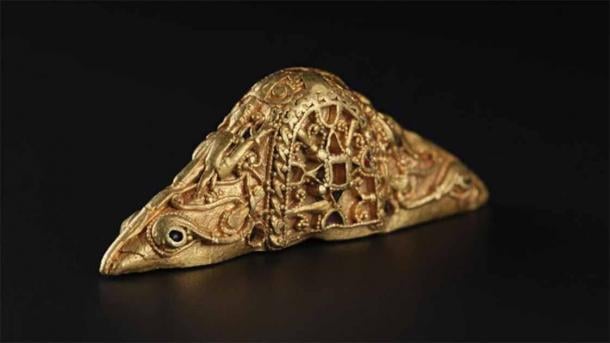 1,300-Year-Old Solid Gold Pommel Is Like No Other