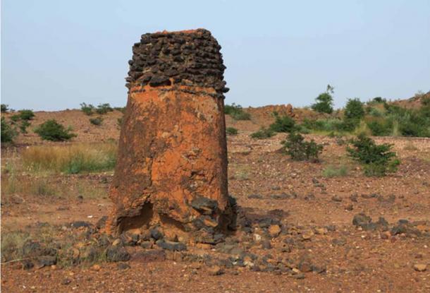The UNESCO West-African Burkina Faso metallurgy site’s Tiwêga furnace, near Kaya. Source: Sébastien Moriset / © DSCPM/MCAT