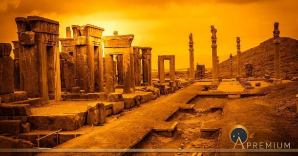 The sun sets on the ruins of Persepolis burnt by Alexander the Great in 330 BC (Pav-Pro Photography / Adobe Stock)