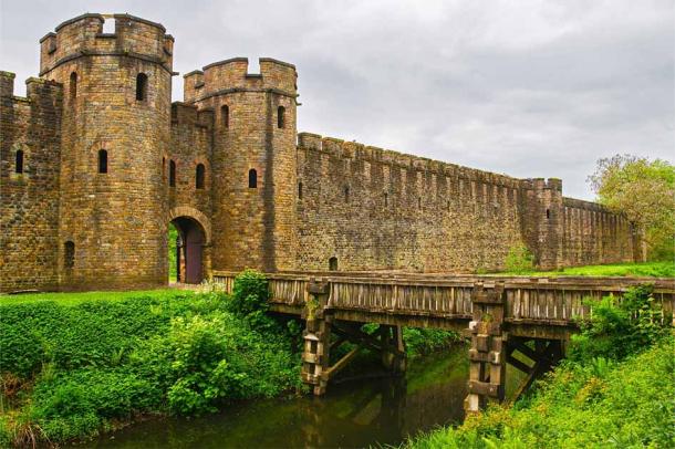 Surrounding moat at the entrance of Cardiff Castle in Cardiff in Wales. Source: Roman Babakin/AdobeStock