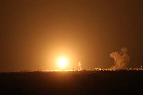 Israeli warplanes hit several targets in Syria [Ashraf Amra/Anadolu Agency]